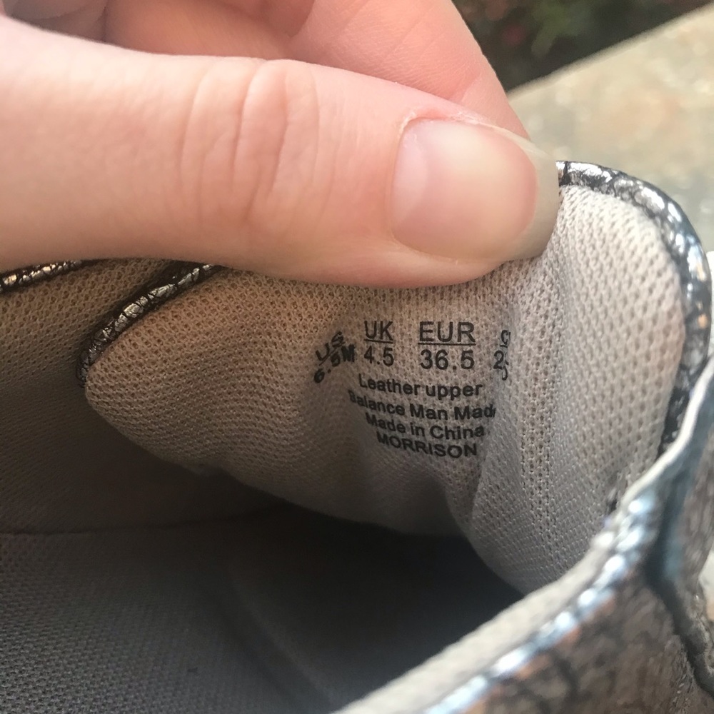 Naturalizer Metallic Crackle Morrison Sneakers - Picture 12 of 12